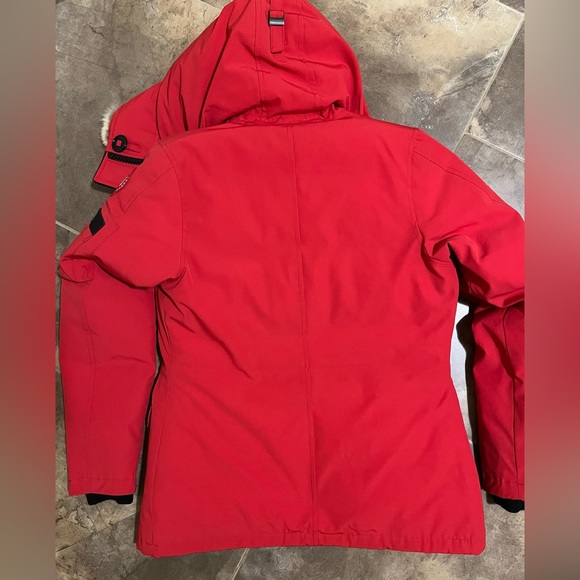 Authentic Canada Goose Montebello parka - Picture 6 of 7